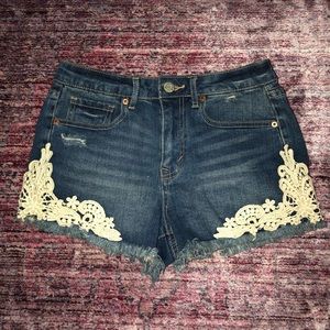 High waisted Denim shorts with crochet sides